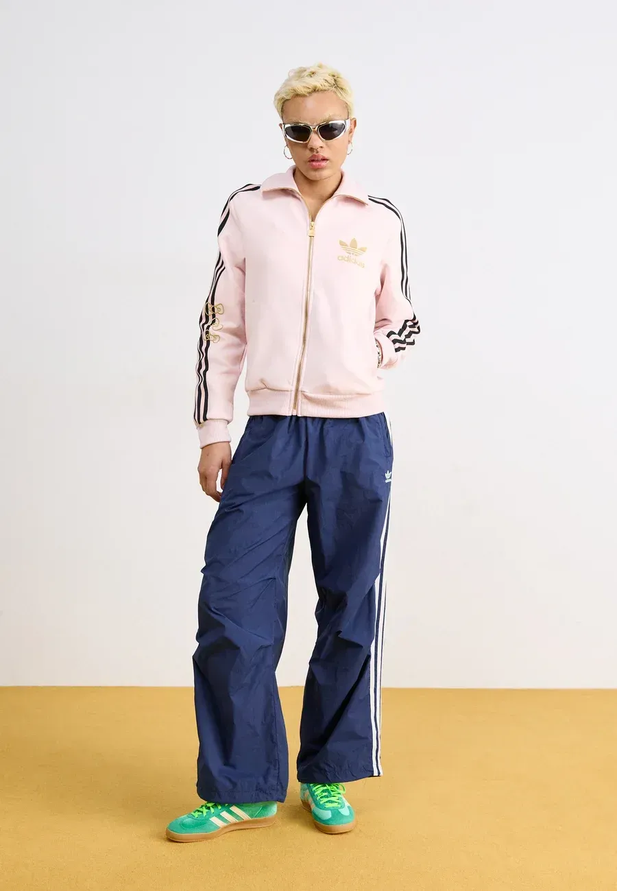 Фото № 3 с приближением к товару «‎GAZELLE INDOOR»