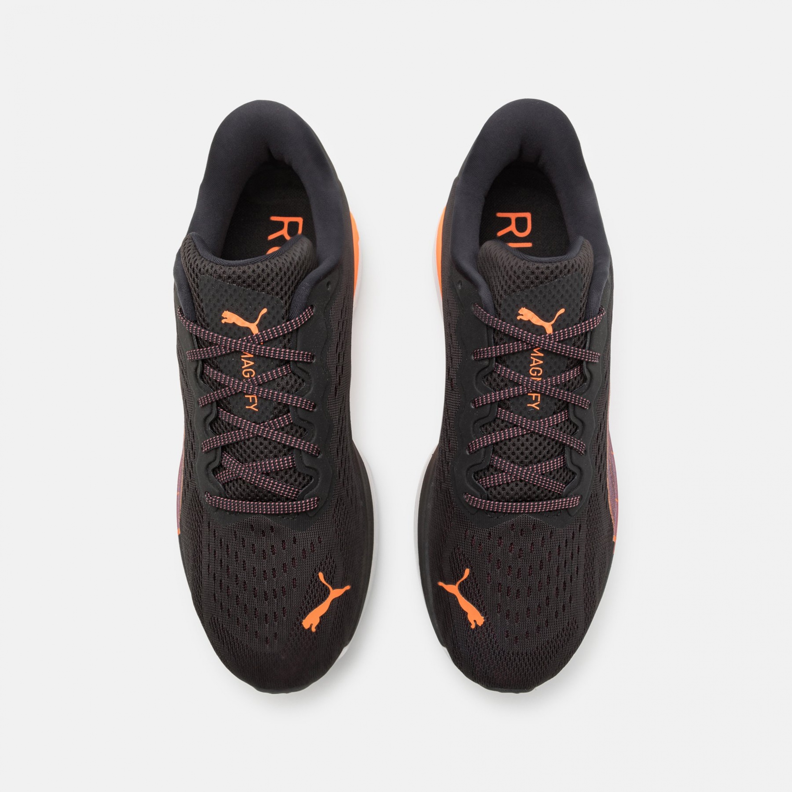 Фото № 4 с приближением к товару «‎Puma Magnify Nitro Surge»