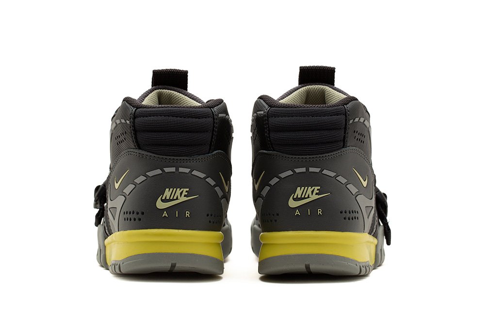 Фото № 4 с приближением к товару «‎Nike Air Trainer 1 SP»