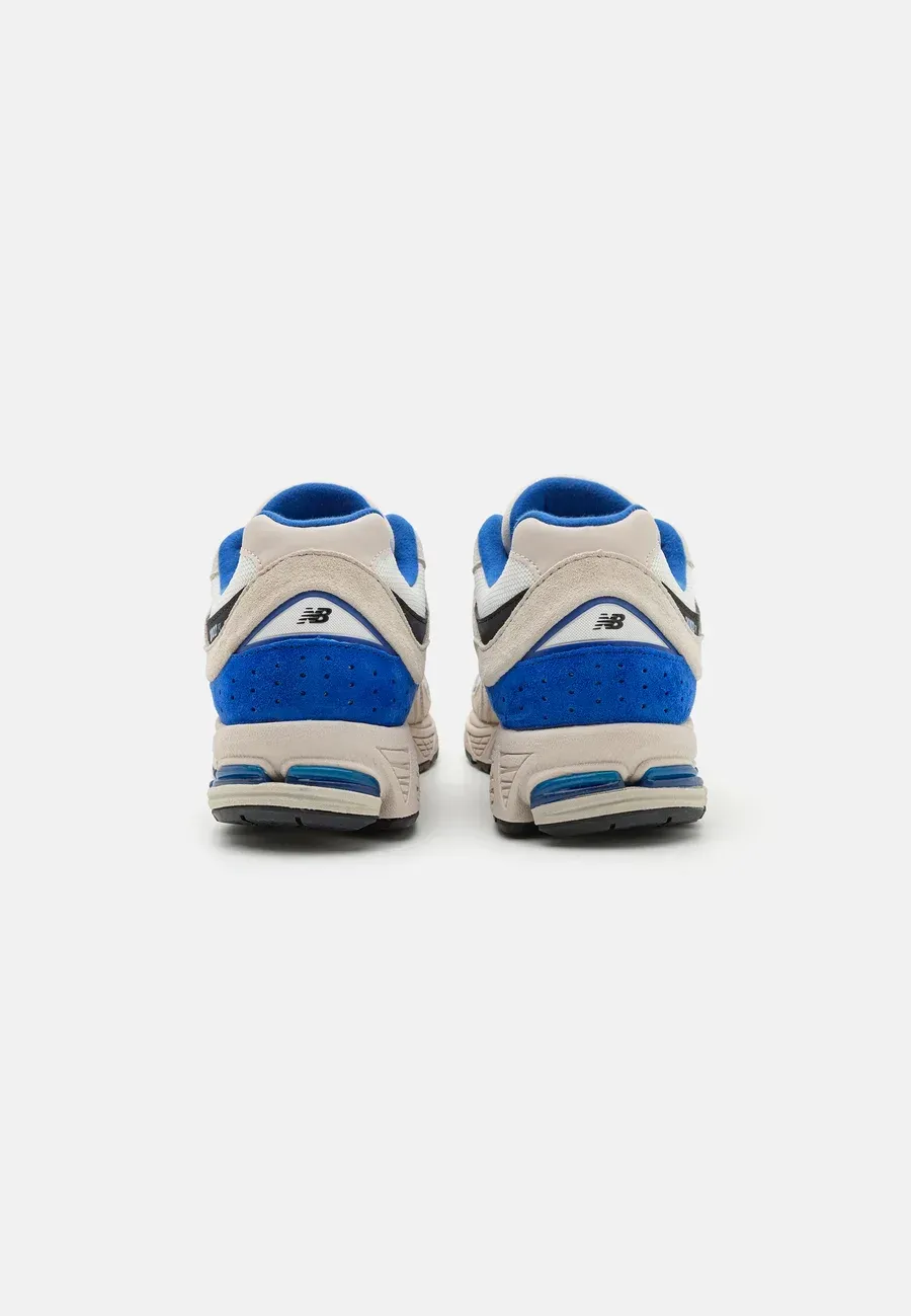 Фото № 3 с приближением к товару «‎M2002 UNISEX»