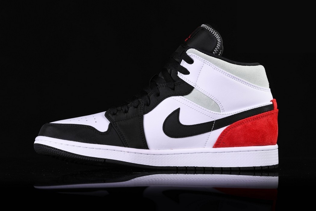 Фото № 2 с приближением к товару «‎Nike Air Jordan 1 Retro Union Toe»