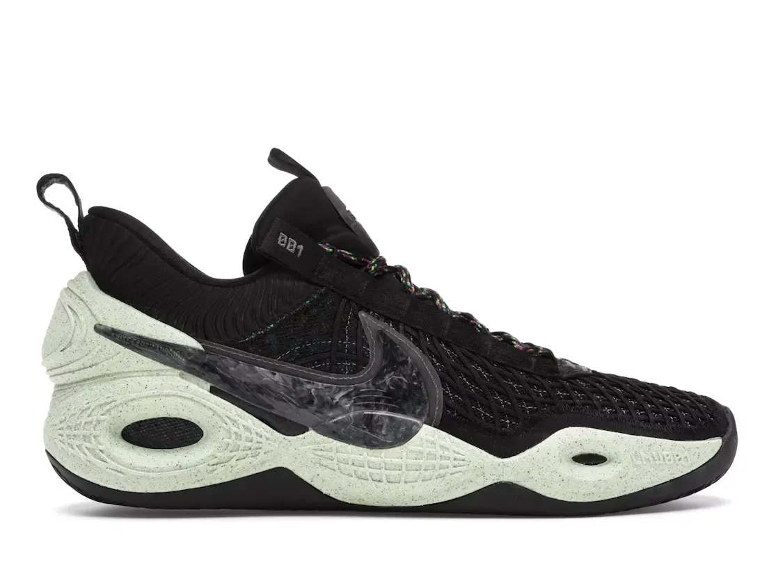 Фото № 1 с приближением к товару «‎Nike Cosmic Unity»