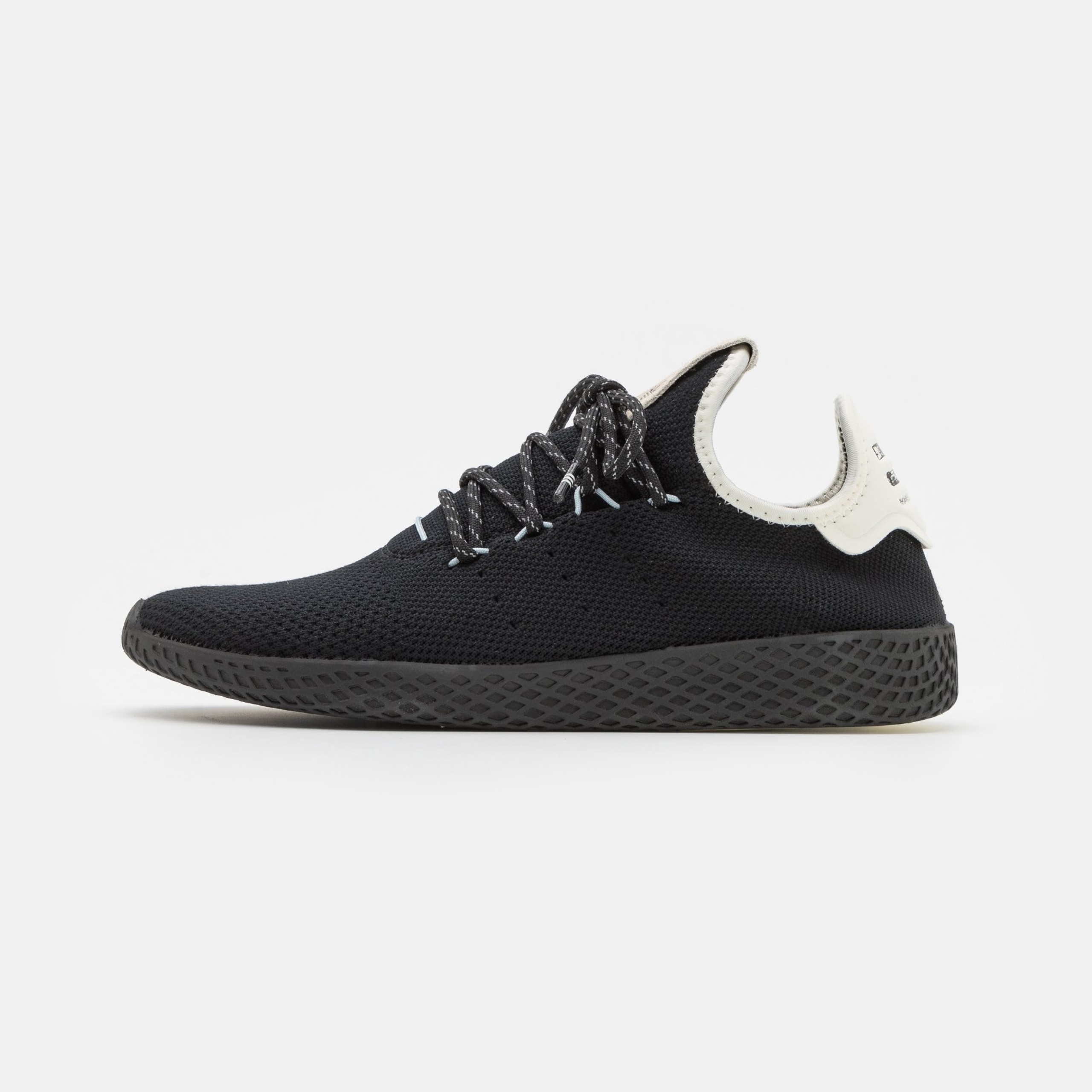 Фото № 1 с приближением к товару «‎Adidas HU »