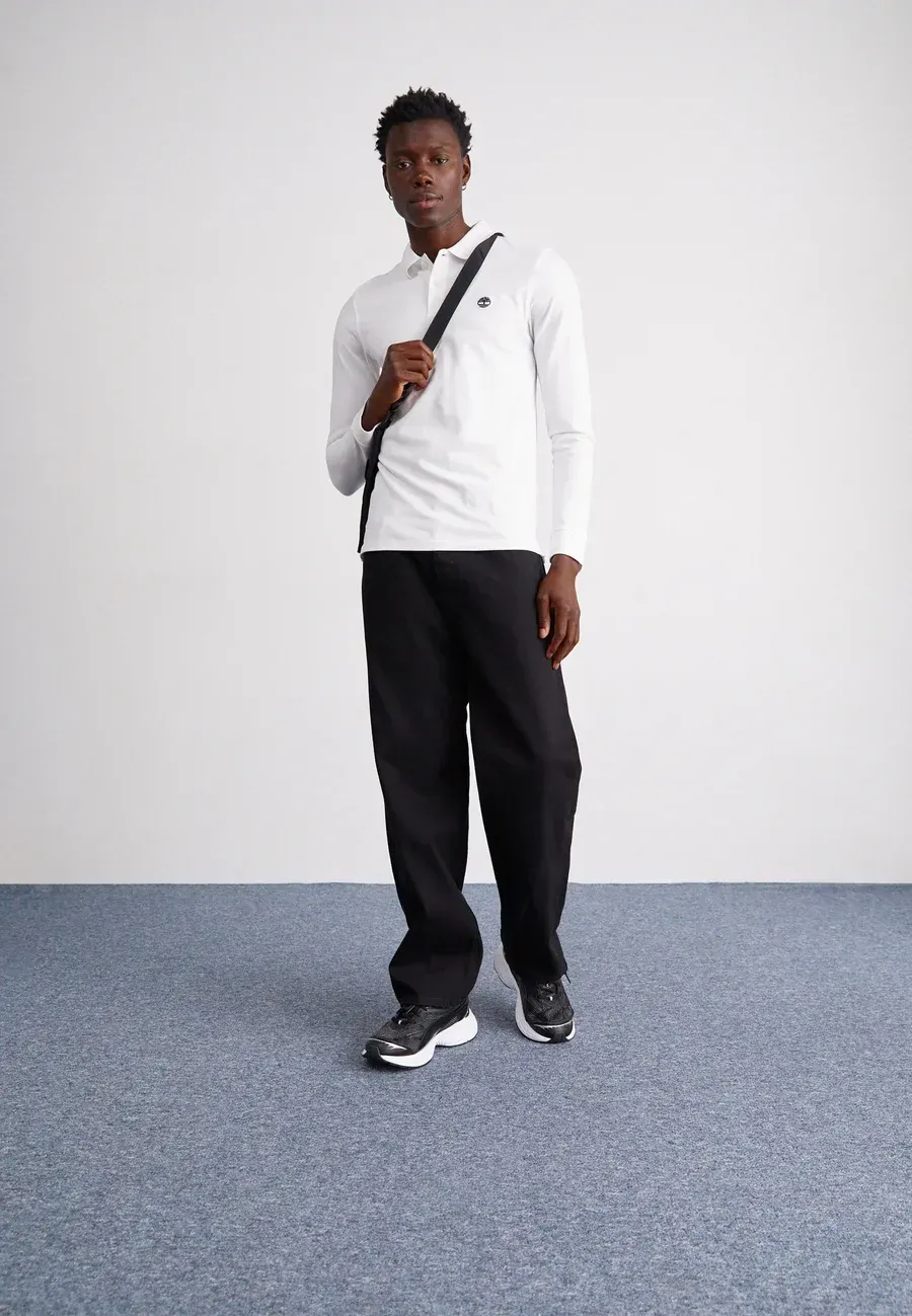 Фото № 3 с приближением к товару «‎MORPHIC BASE UNISEX»