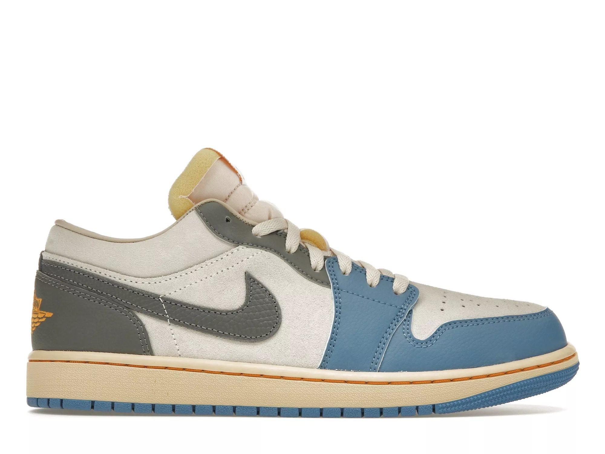 Фото № 1 с приближением к товару «‎Jordan 1 Low Vintage UNC Grey»