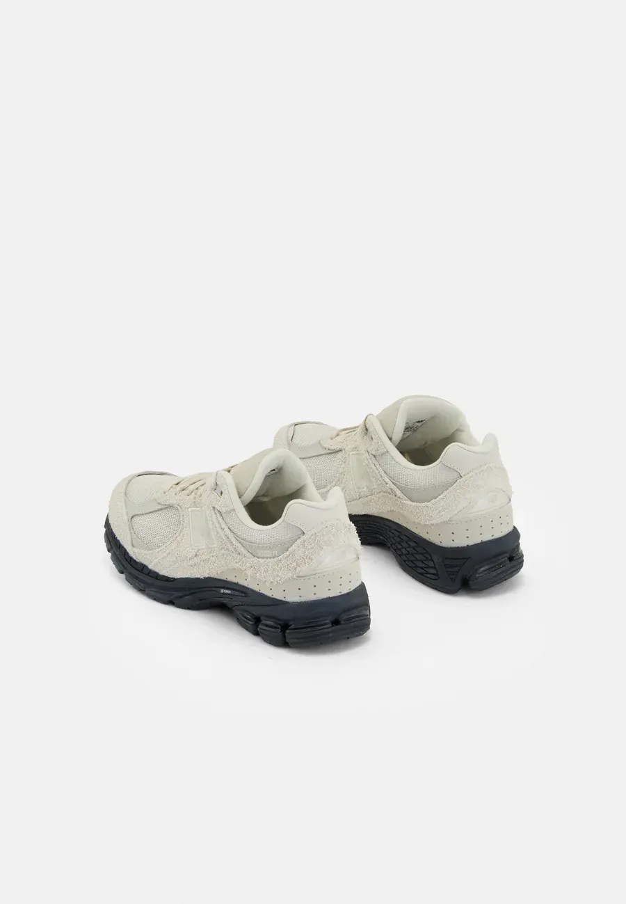 Фото № 3 с приближением к товару «‎M2002 UNISEX»
