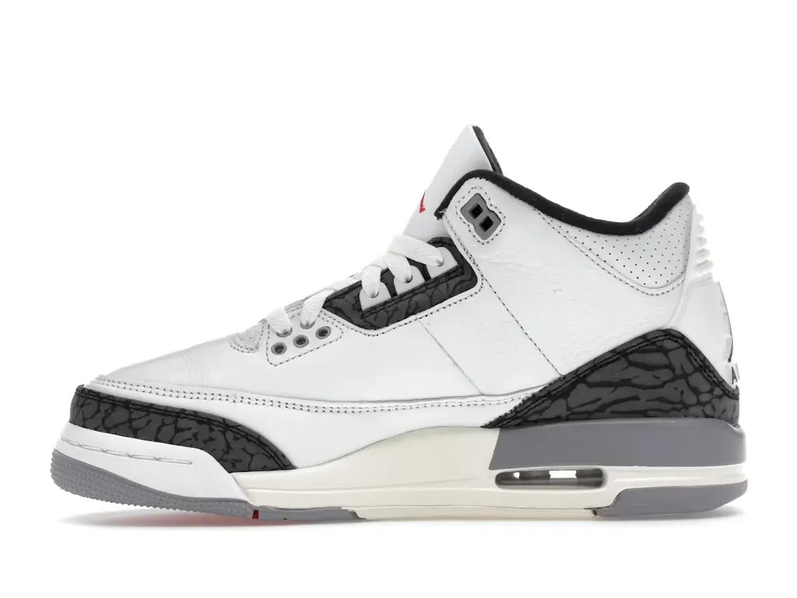 Фото № 3 с приближением к товару «‎Jordan 3 Retro»