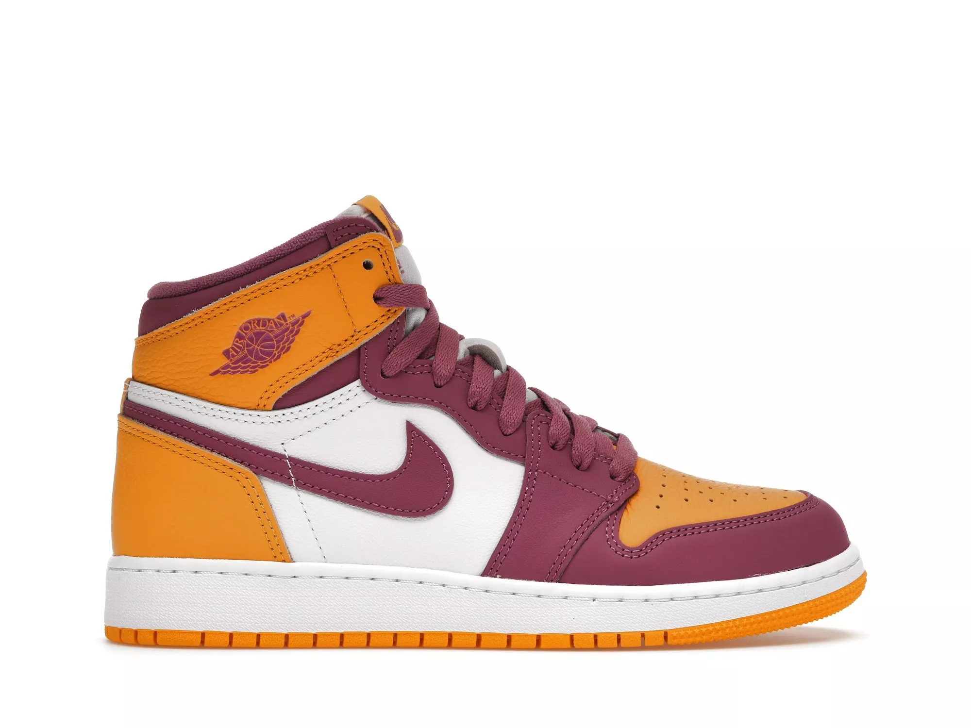 Фото № 1 с приближением к товару «‎Jordan 1 Retro High OG Brotherhood »