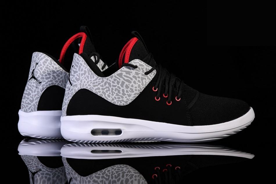 Фото № 2 с приближением к товару «‎Nike Air Jordan First Class Cement »