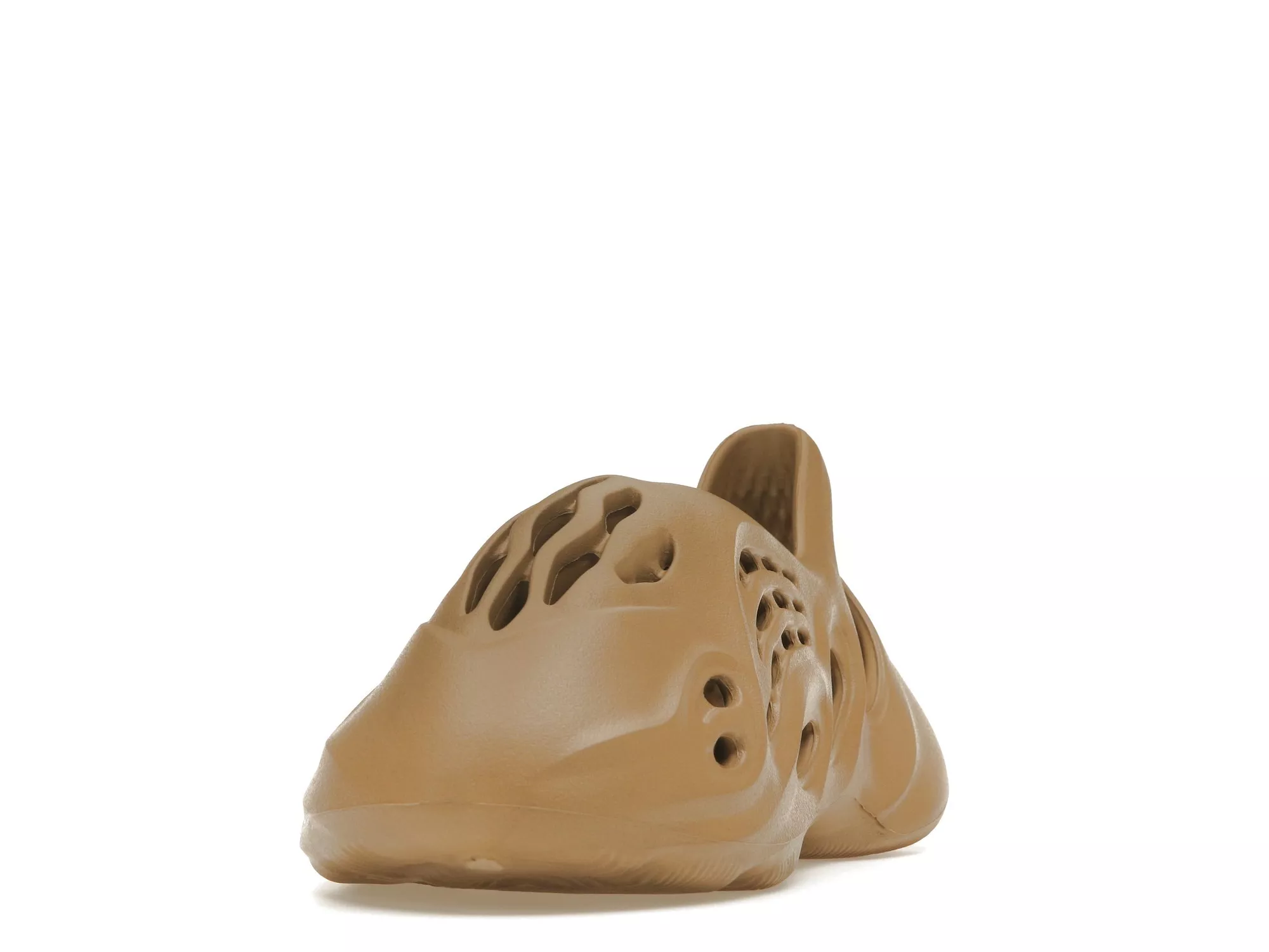 Фото № 4 с приближением к товару «‎adidas Yeezy Foam RNR Clay Taupe»