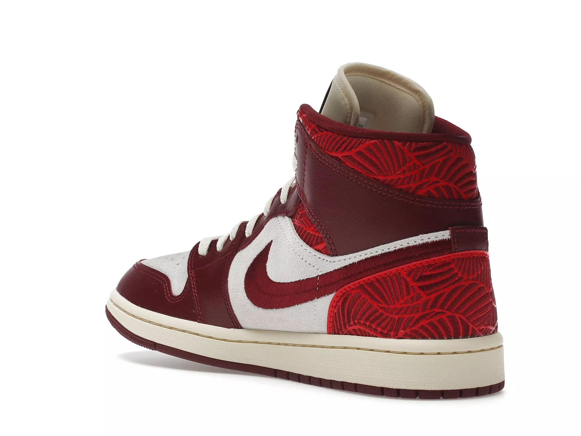 Фото № 3 с приближением к товару «‎Jordan 1 Mid SE Tiki Leaf Team Red »