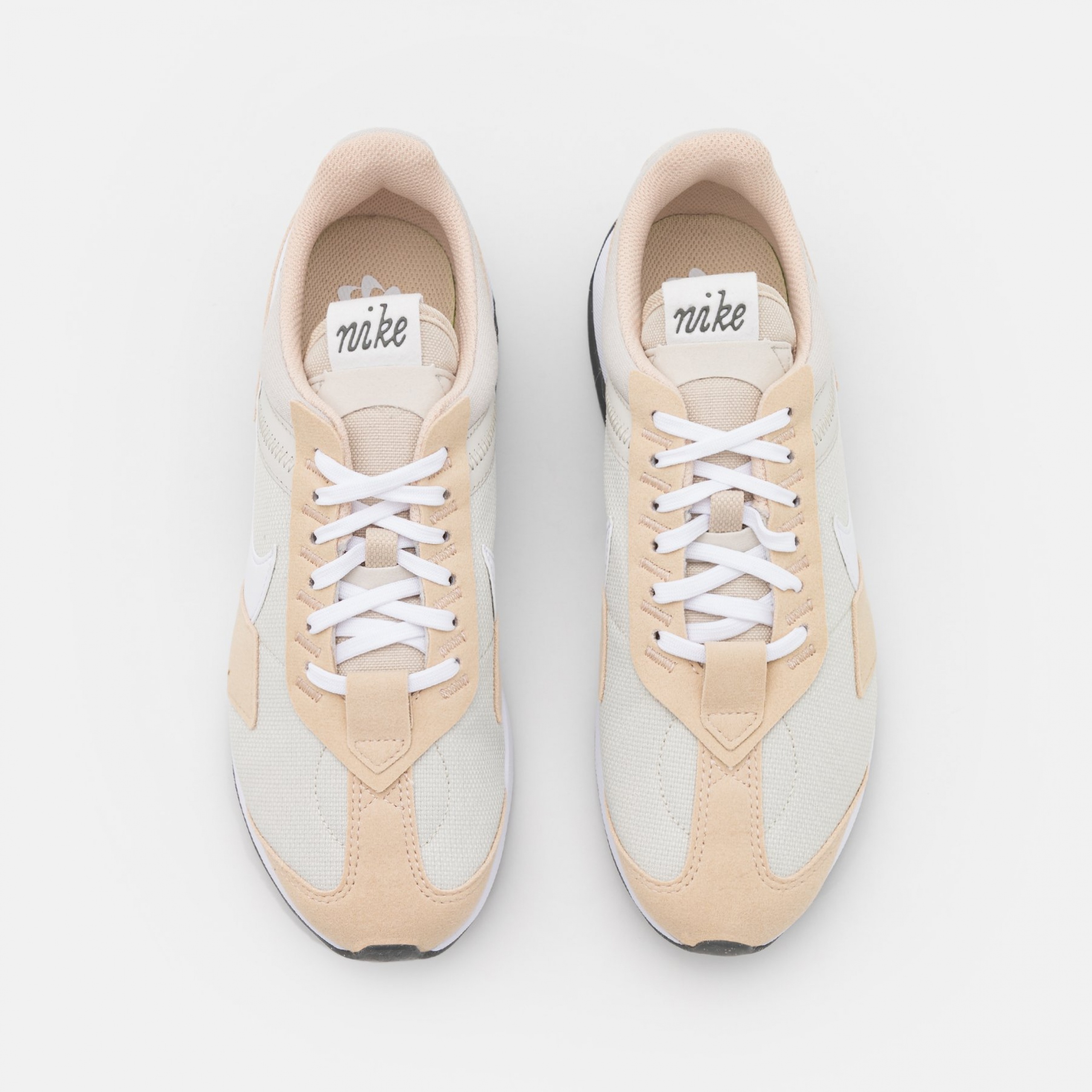 Фото № 5 с приближением к товару «‎Nike W Air Max Pre Day NN »