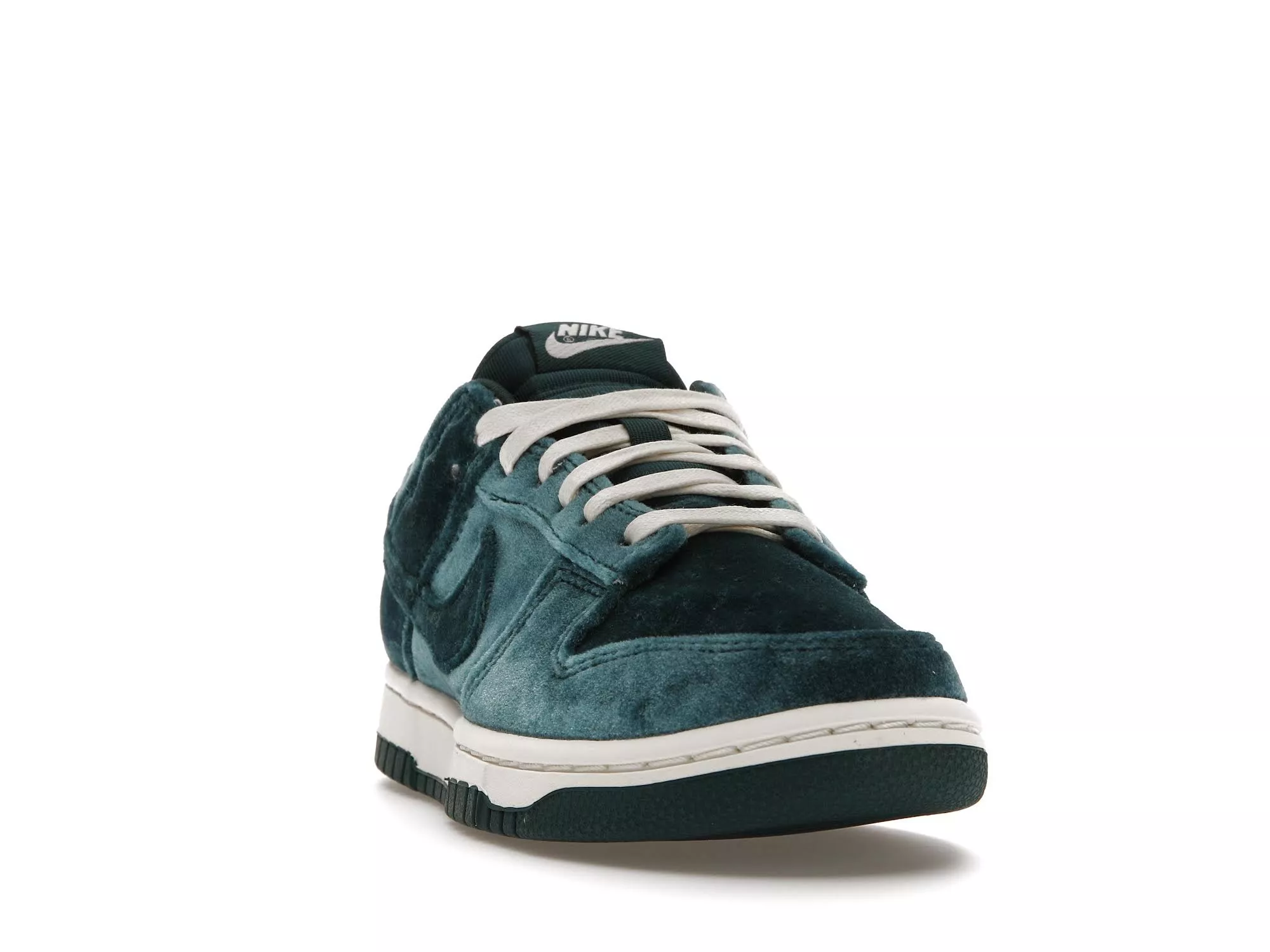 Фото № 3 с приближением к товару «‎Nike Dunk Low Velvet Teal »