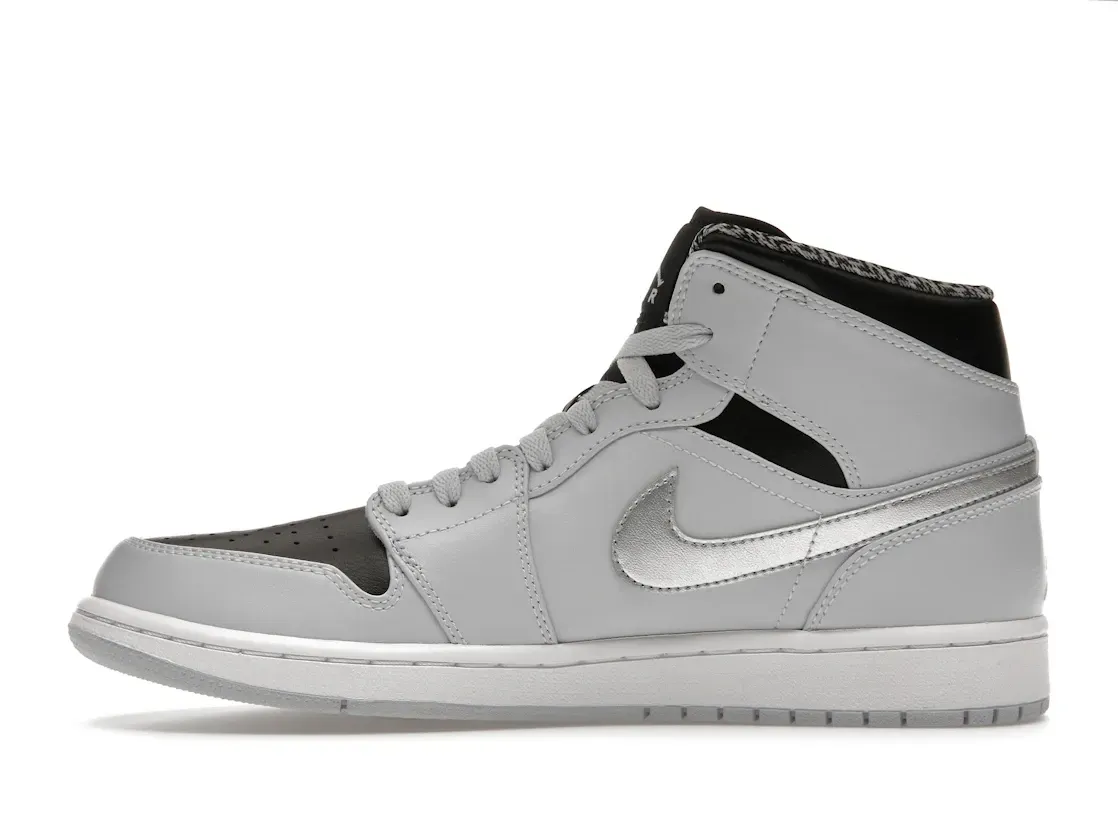 Фото № 3 с приближением к товару «‎Jordan 1 Mid Pure Platinum Metallic Silver»