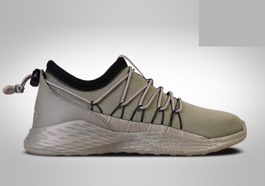 Фото № 1 с приближением к товару «‎Nike Air Jordan Formula 23 Toggle »