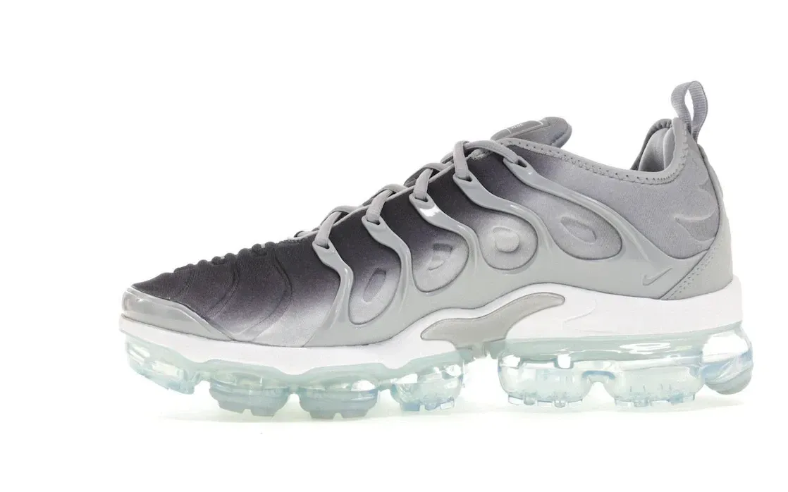 Фото № 3 с приближением к товару «‎Nike Air VaporMax Plus Wolf Grey Black»