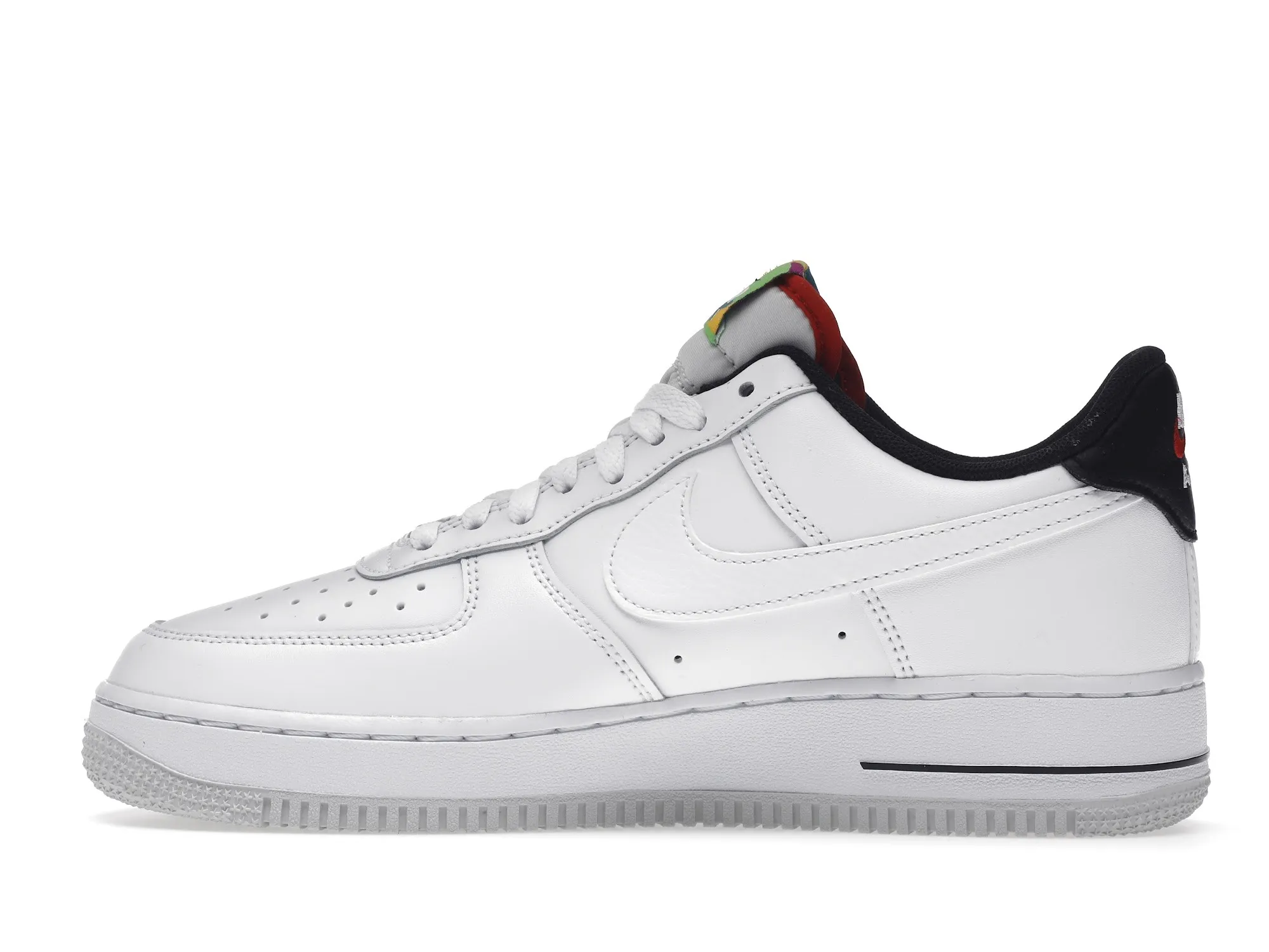 Фото № 5 с приближением к товару «‎Nike Air Force 1 Low 07 LV8 3 Peace, Love, Swoosh»