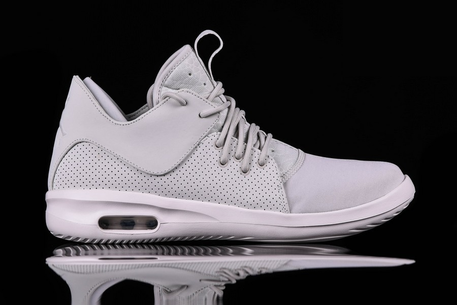 Фото № 2 с приближением к товару «‎Nike Air Jordan First Class Light Bone »