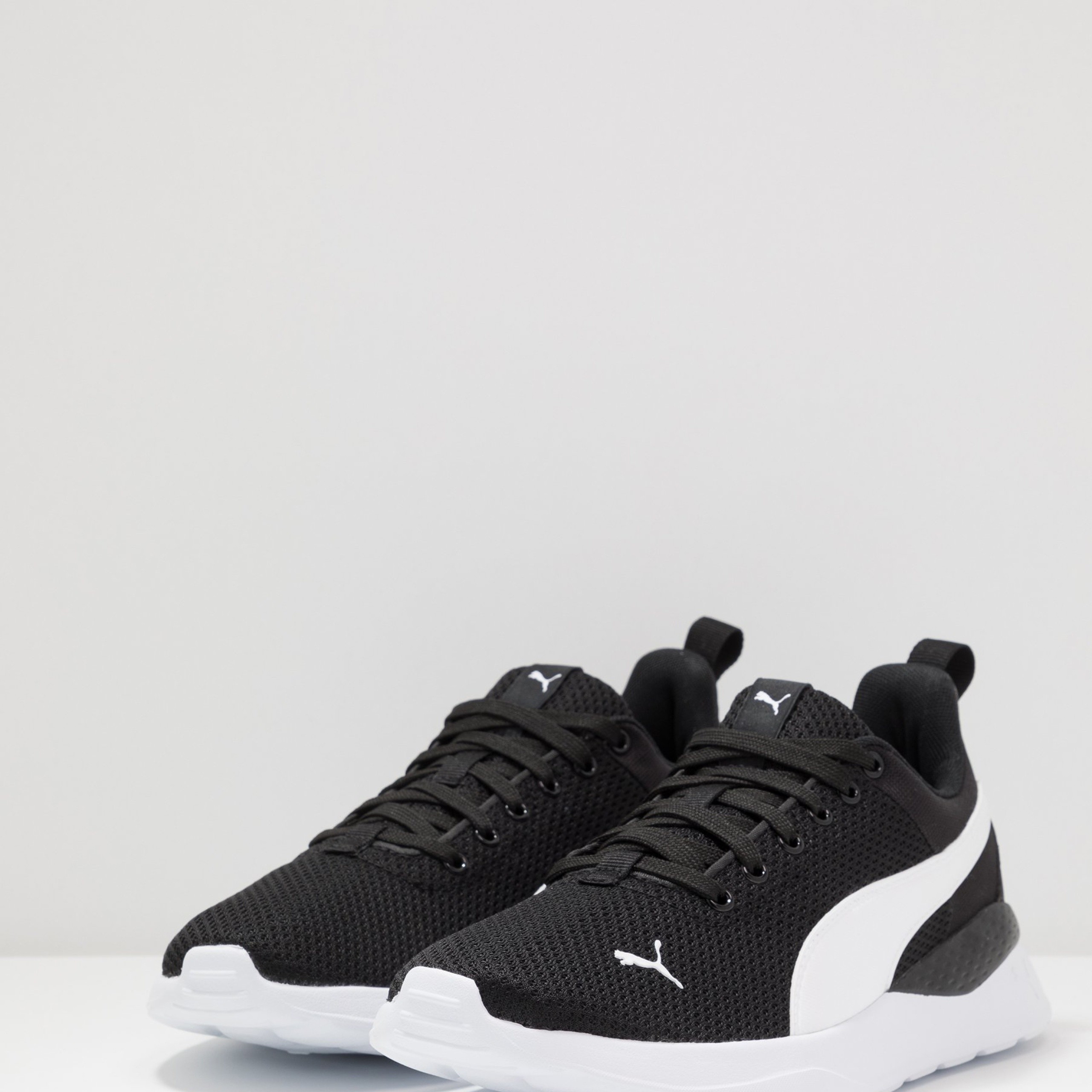 Фото № 3 с приближением к товару «‎Puma Lite»