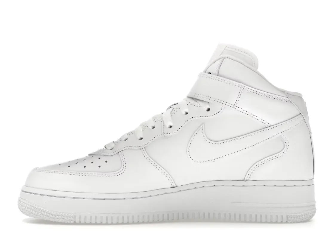Фото № 3 с приближением к товару «‎Nike Air Force 1 Mid»