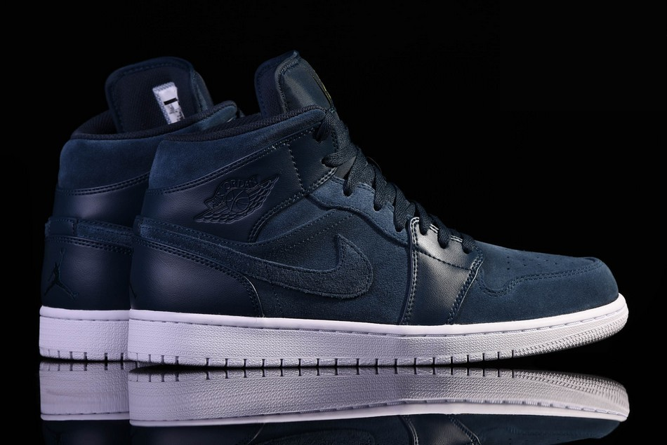 Фото № 2 с приближением к товару «‎Nike Air Jordan 1 Retro Armory Navy »