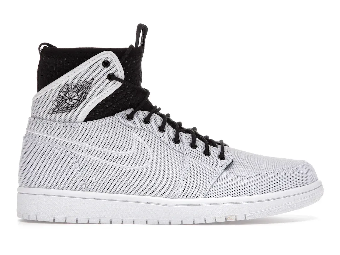 Фото № 1 с приближением к товару «‎Jordan 1 Retro Ultra High White Black»