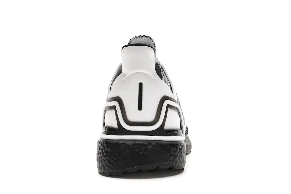 Фото № 4 с приближением к товару «‎adidas Ultra Boost 20 Oreo»