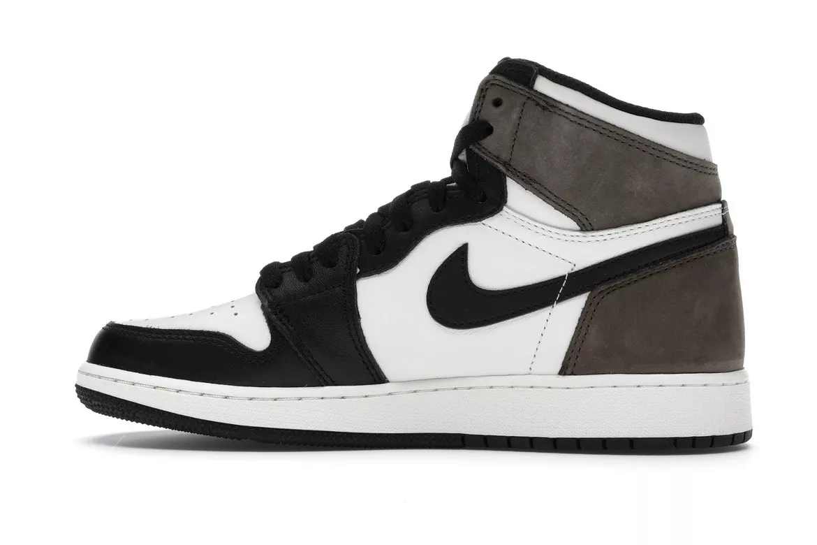 Фото № 4 с приближением к товару «‎Jordan 1 Retro High Dark Mocha »