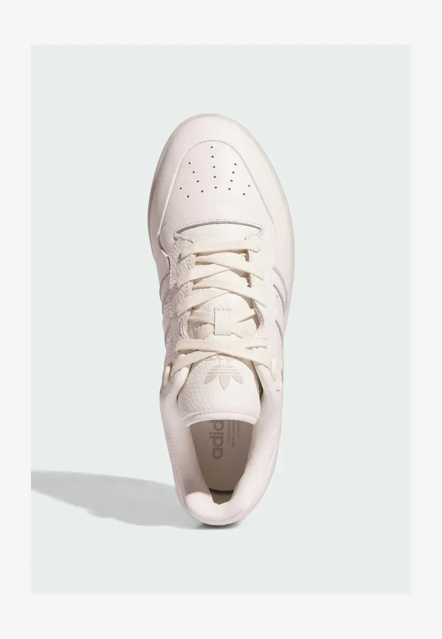 Фото № 3 с приближением к товару «‎RIVALRY LUX LOW»