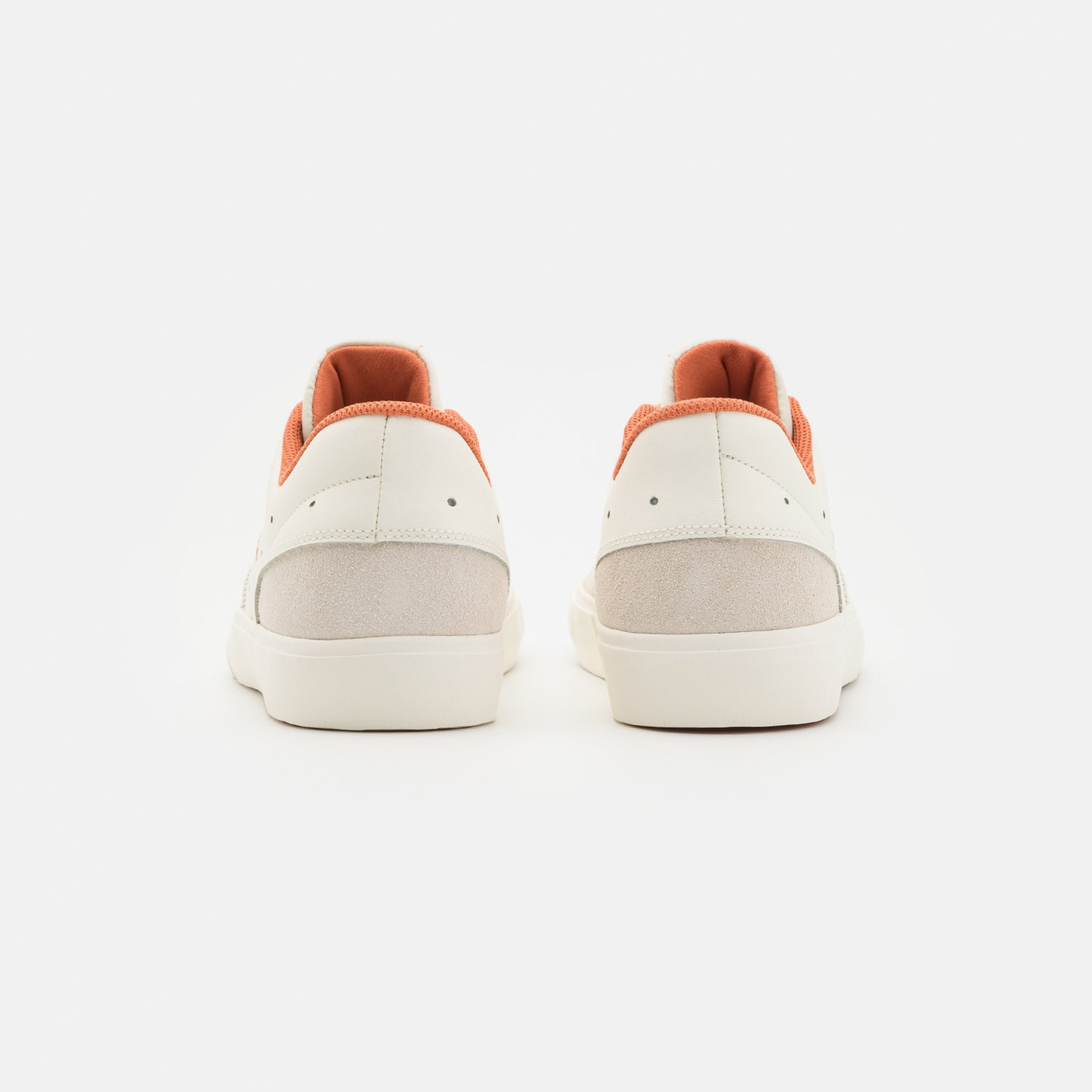 Фото № 3 с приближением к товару «‎Jordan Series ES »