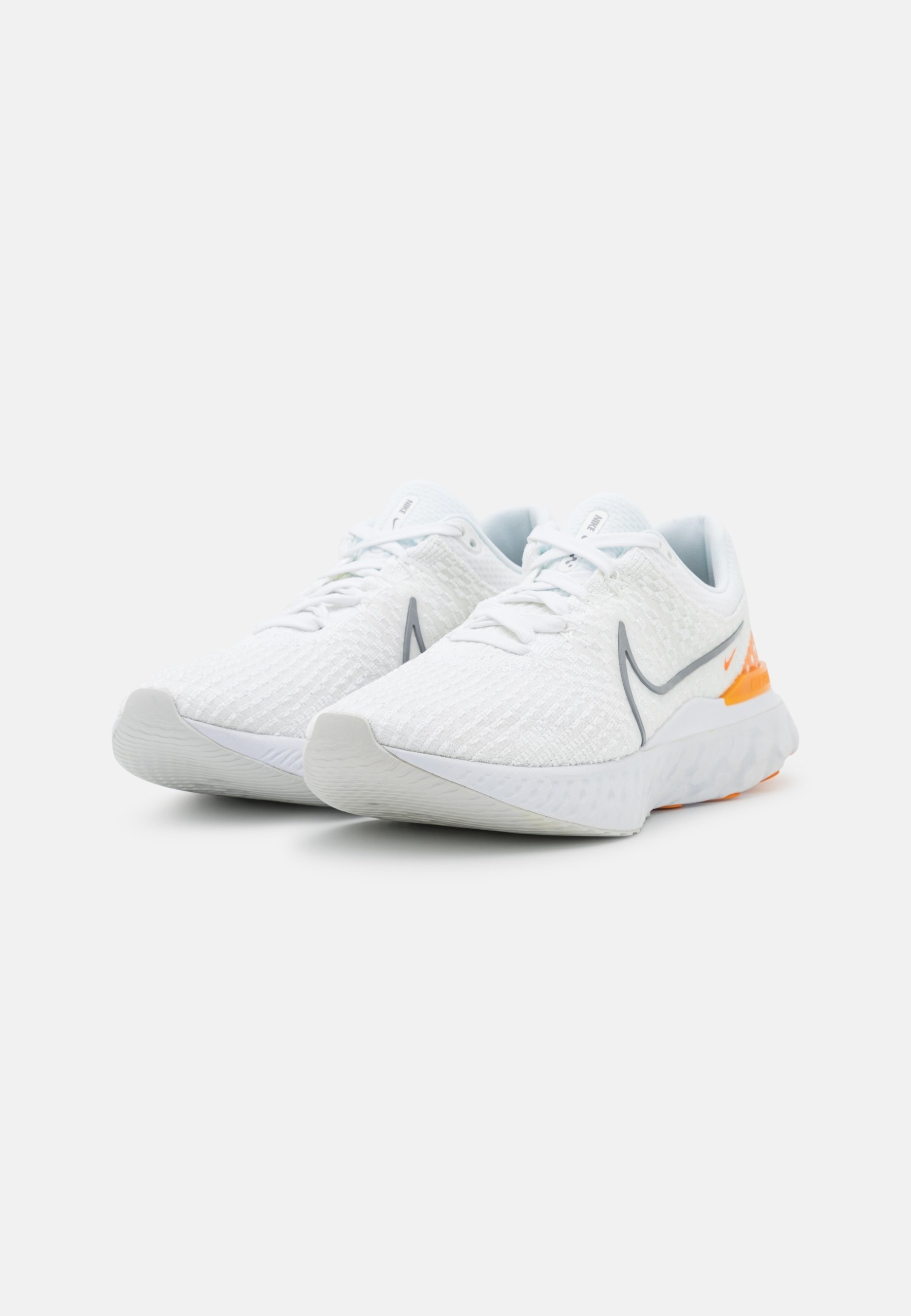 Фото № 2 с приближением к товару «‎Nike React Infinity Run 3»