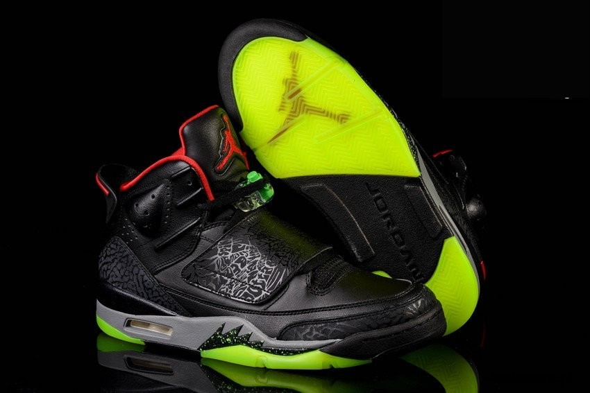 Фото № 2 с приближением к товару «‎Nike Air Jordan Son OF Mars Yeezy »