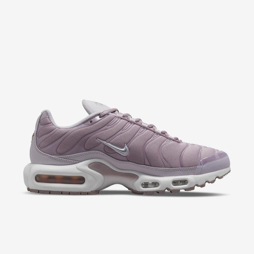 Фото № 3 с приближением к товару «‎Nike Air Max Plus»