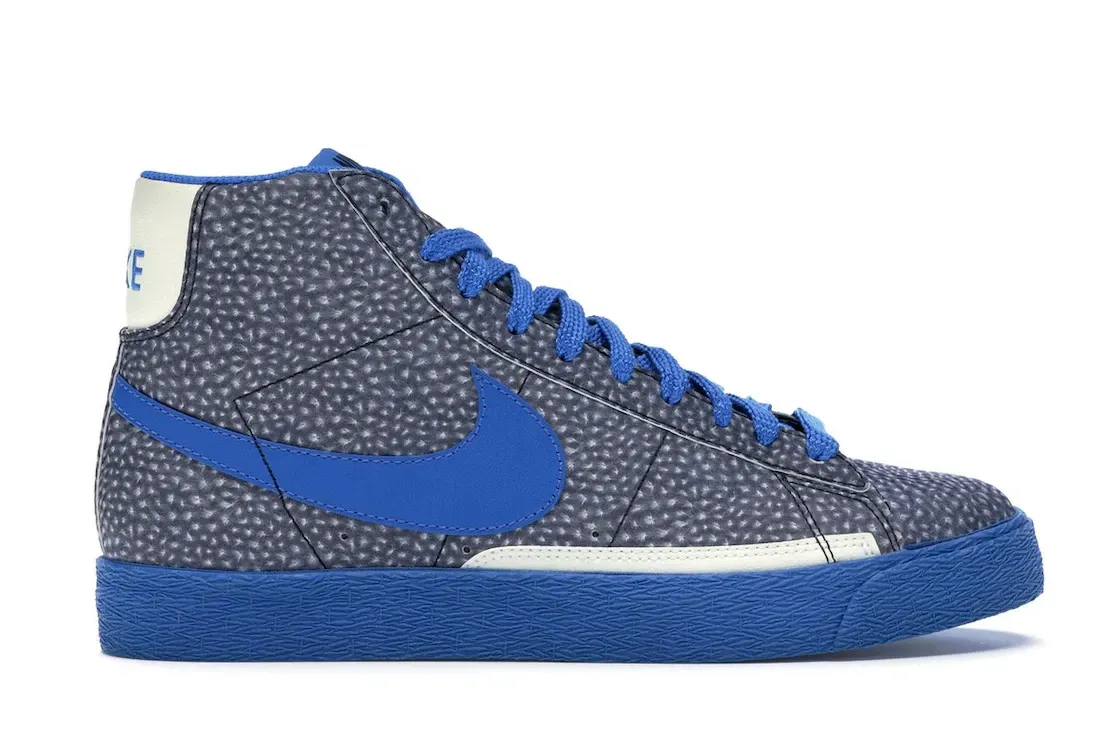 Фото № 1 с приближением к товару «‎Nike SB Blazer Glow In the Dark»