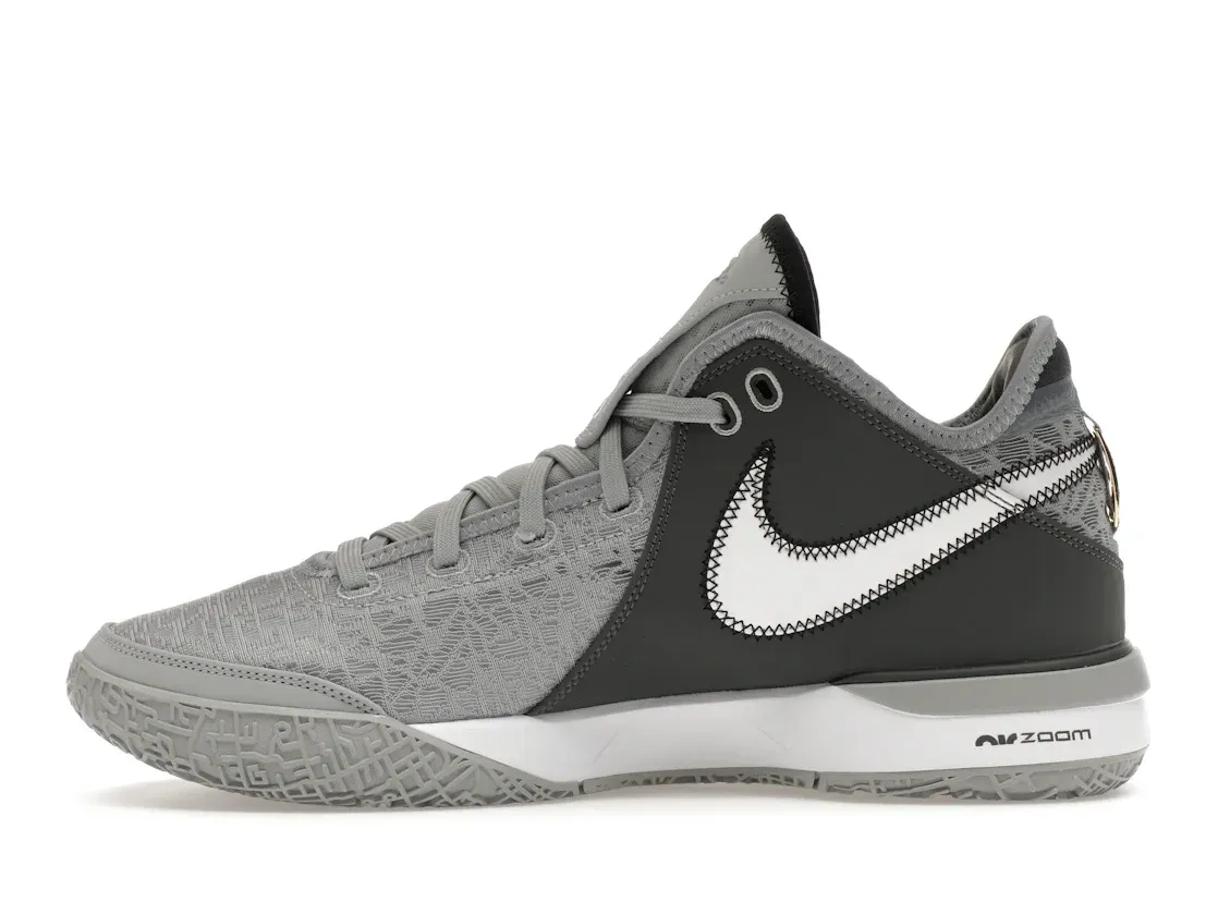 Фото № 3 с приближением к товару «‎Nike Zoom LeBron NXXT Gen Wolf Grey Metallic Gold»