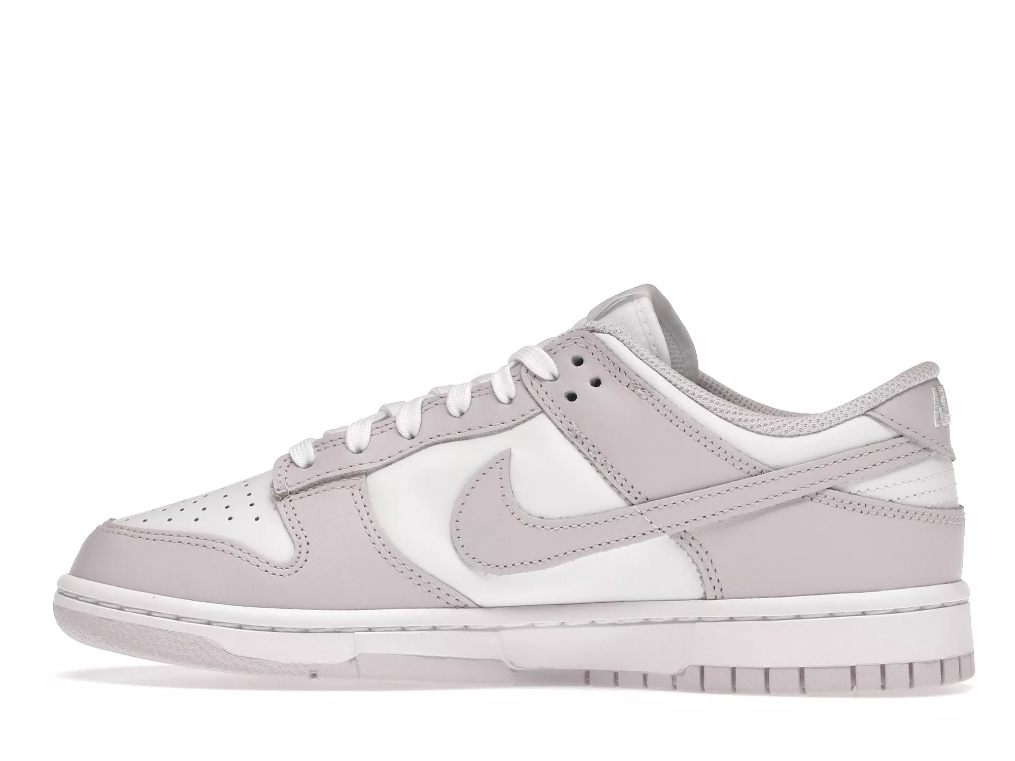 Фото № 3 с приближением к товару «‎Nike Dunk Low Venice »
