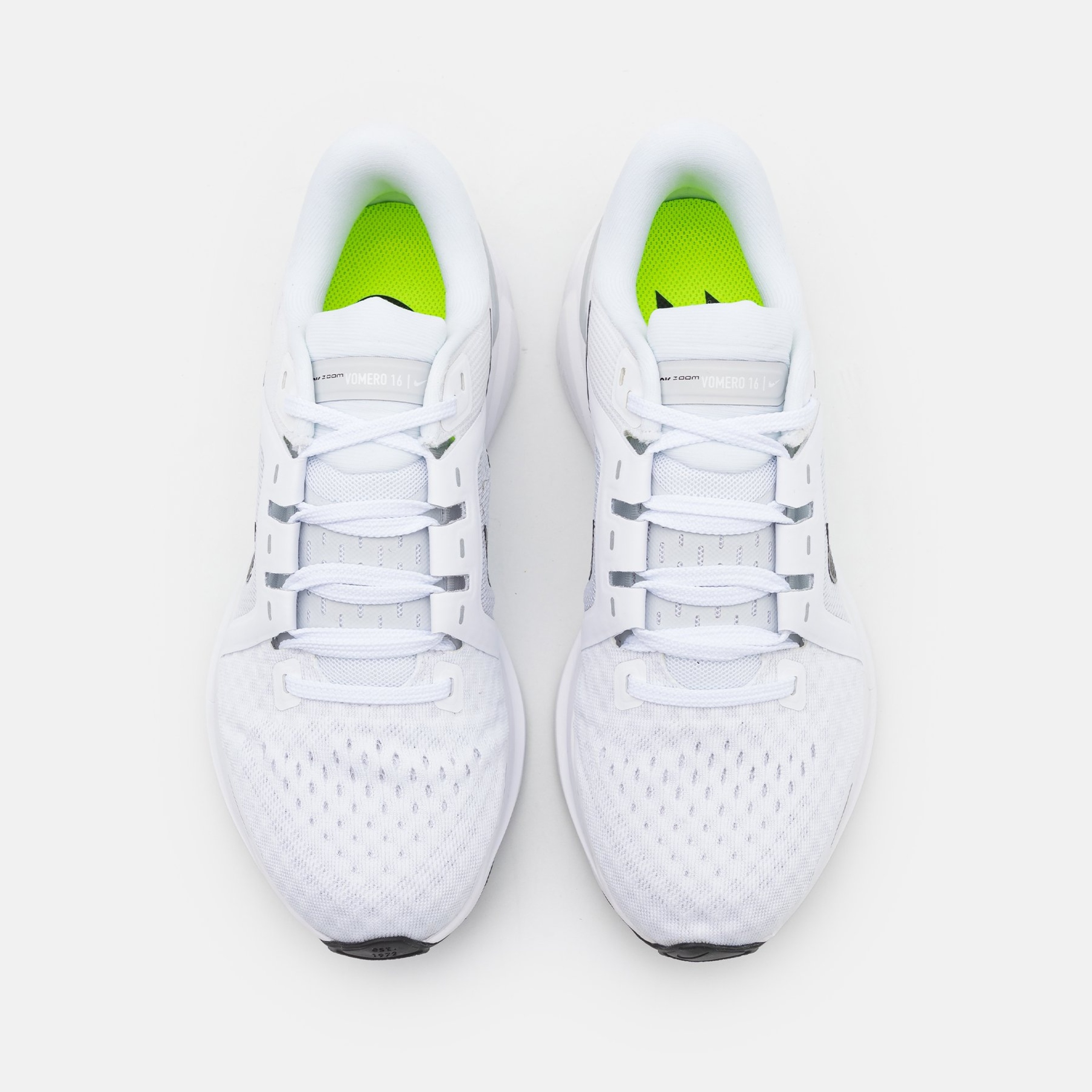 Фото № 4 с приближением к товару «‎Nike Air Zoom Vomero 16»