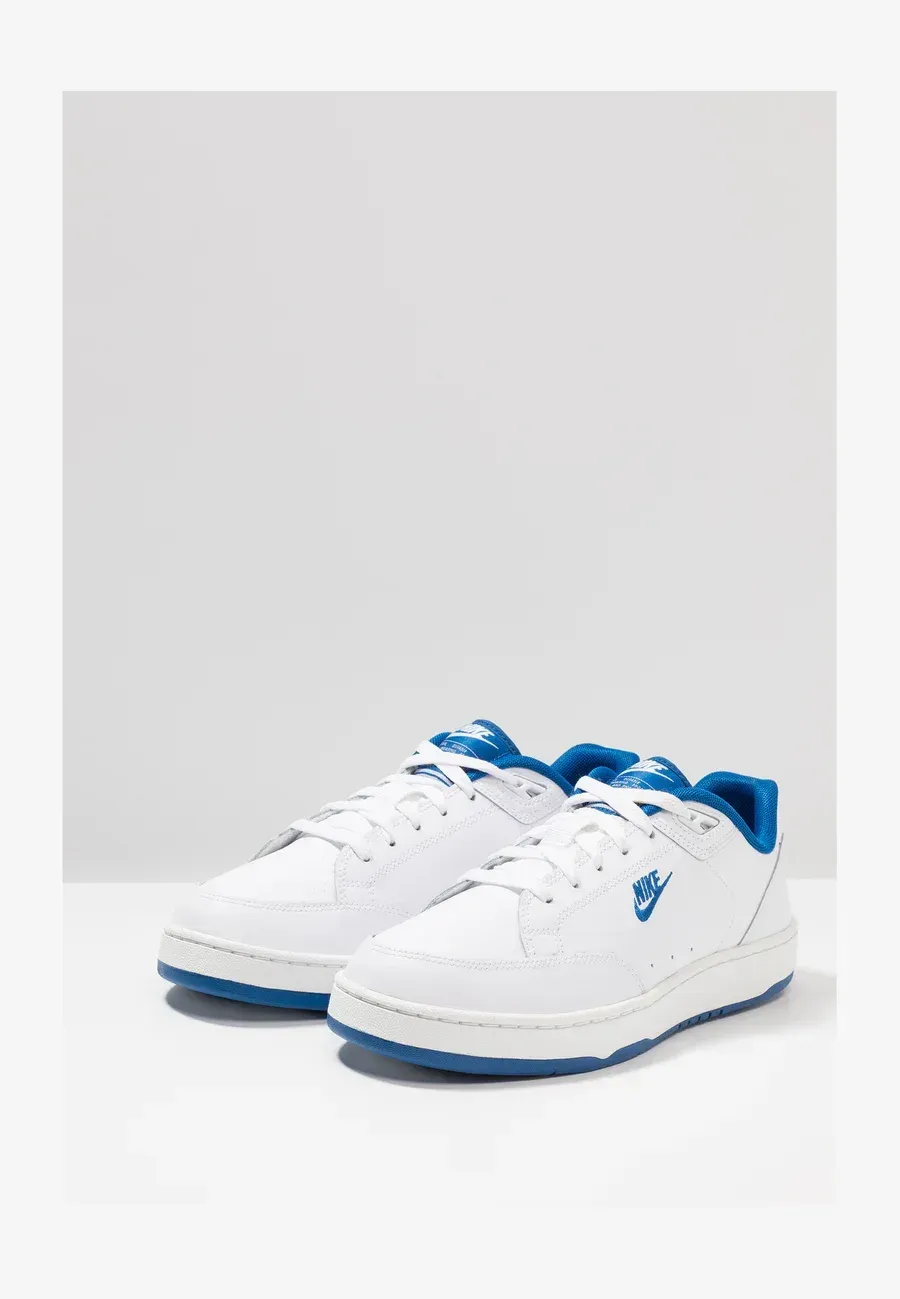 Фото № 3 с приближением к товару «‎GRANDSTAND II»