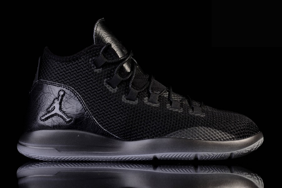 Фото № 4 с приближением к товару «‎Nike Air Jordan Reveal Premium »