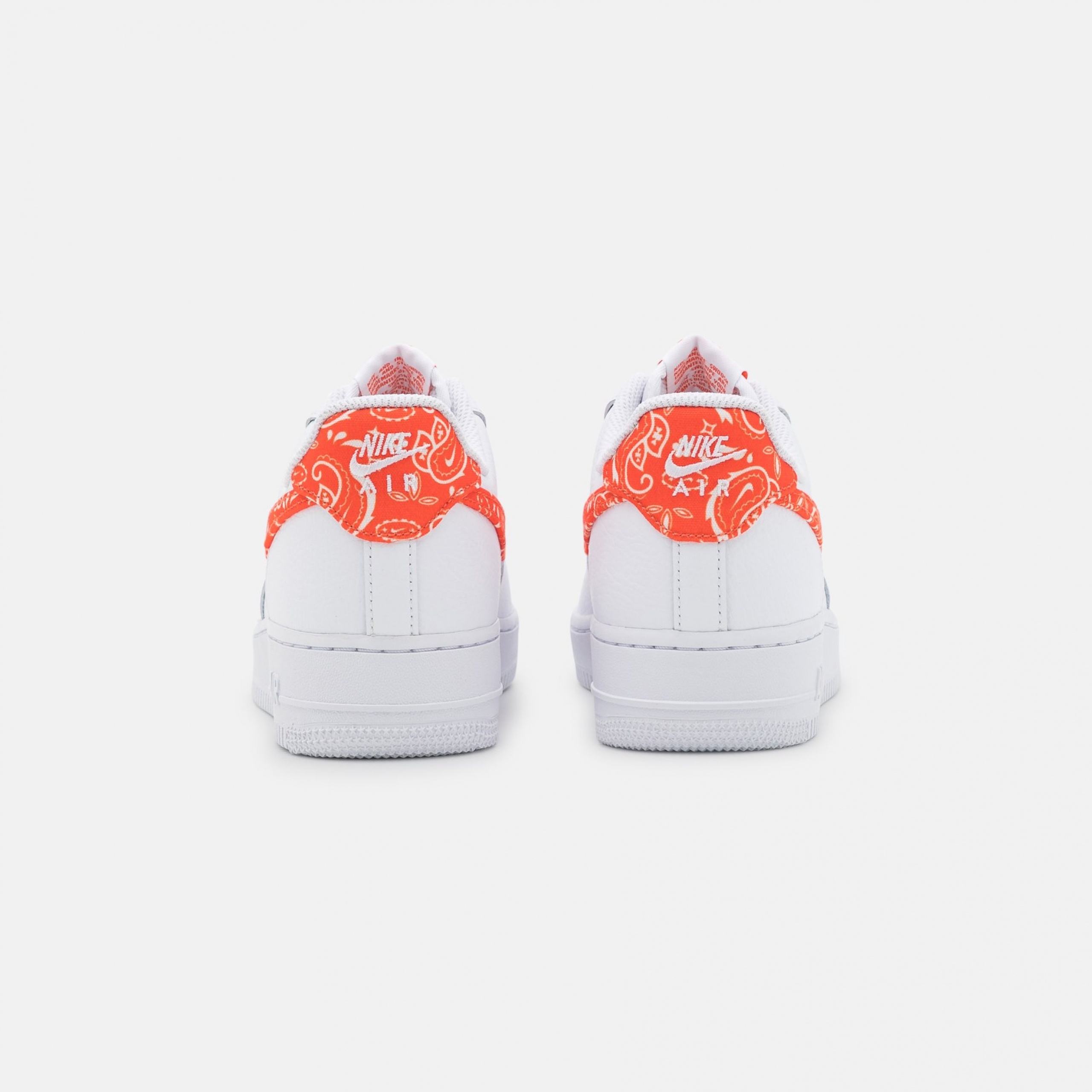 Фото № 3 с приближением к товару «‎Nike Air Force 1 ’07 Ess »