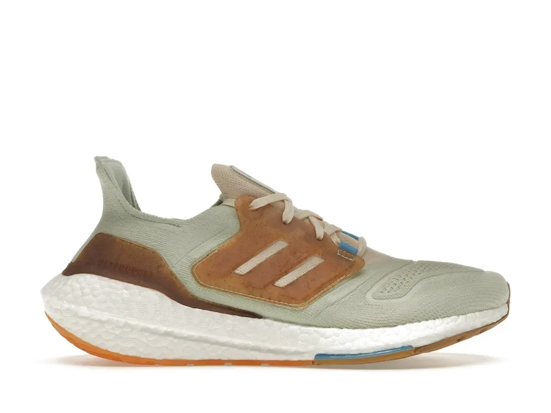 Фото № 1 с приближением к товару «‎adidas Ultra Boost 22 Made with Nature Linen Green»