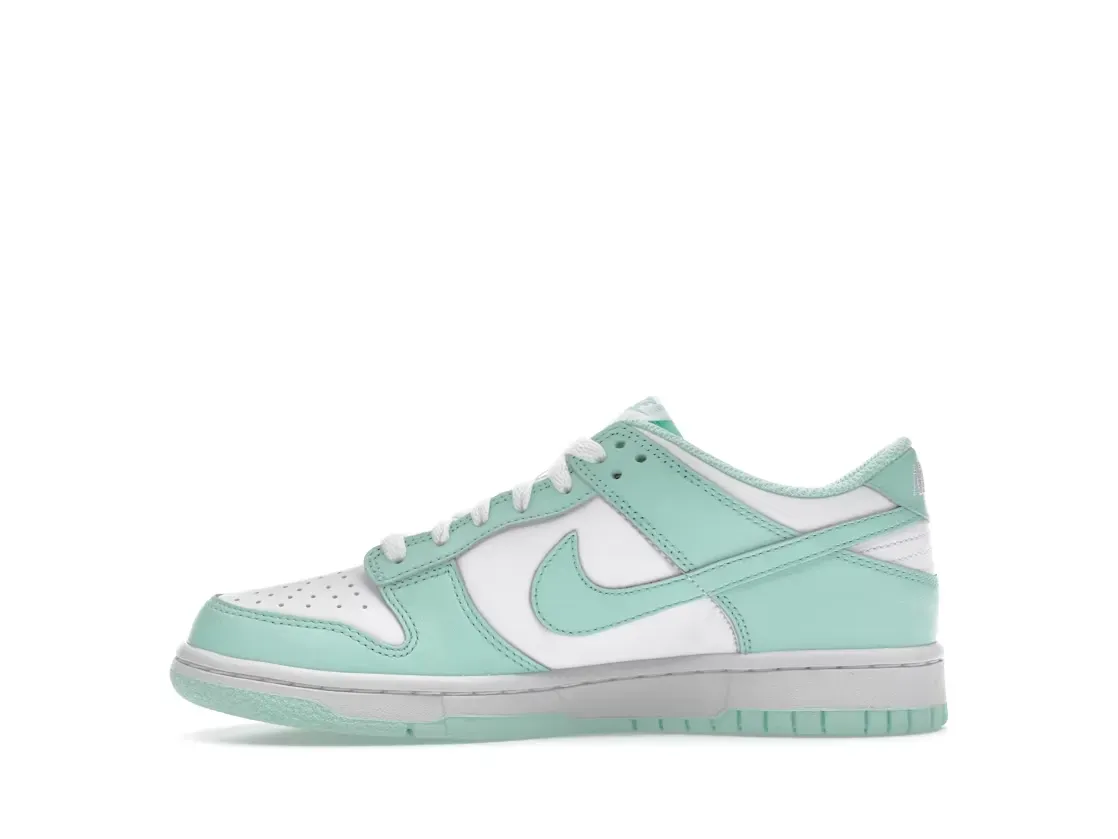 Фото № 3 с приближением к товару «‎Nike Dunk Low»