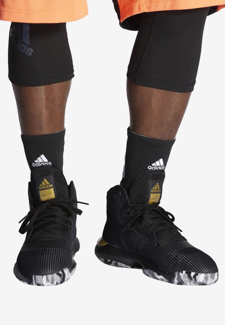 Фото № 2 с приближением к товару «‎Adidas Pro Bounce 2019 Shoes»