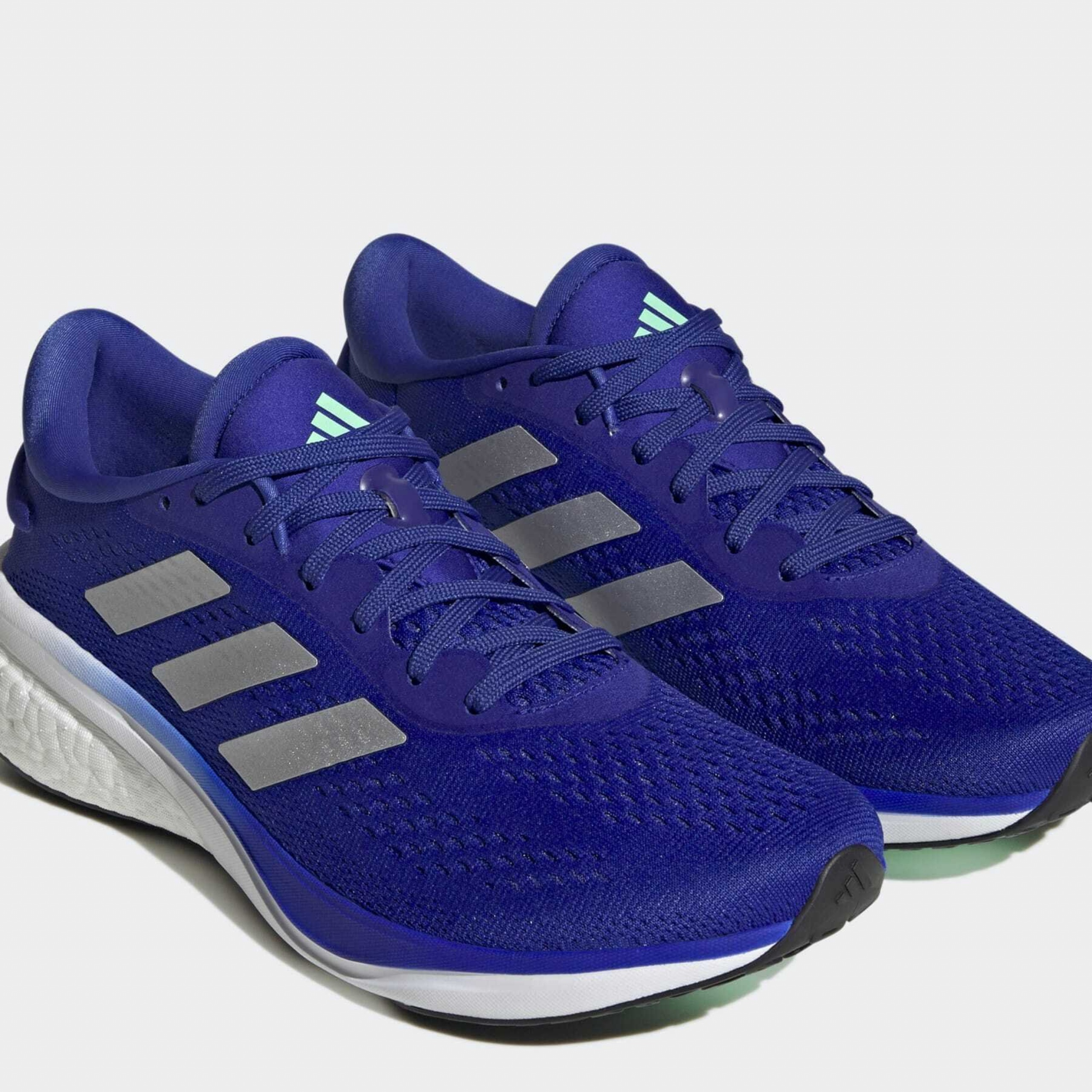 Фото № 2 с приближением к товару «‎Adidas Supernova 2.0»