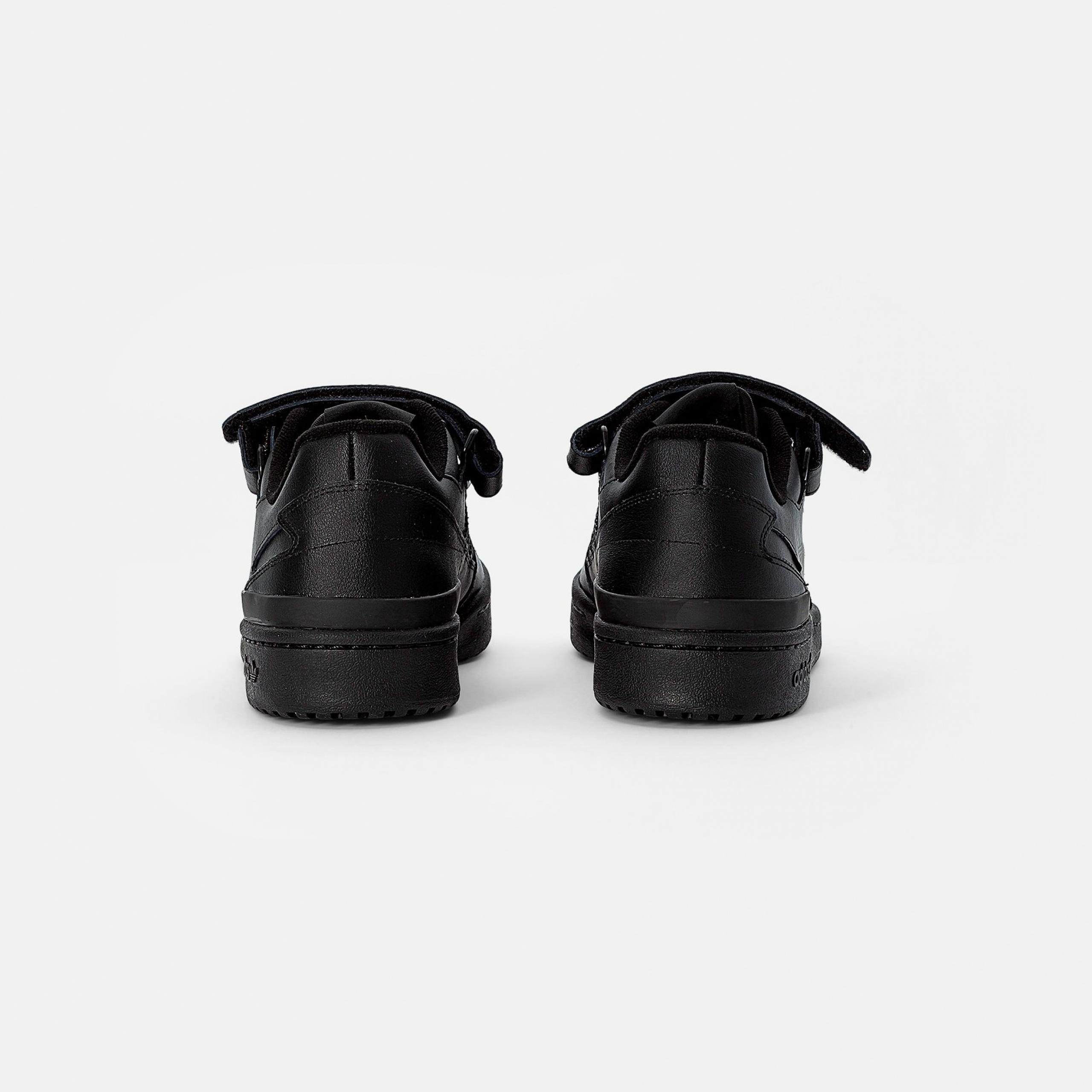 Фото № 3 с приближением к товару «‎Adidas Forum »