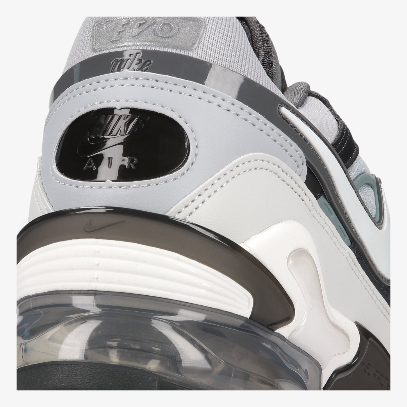 Фото № 4 с приближением к товару «‎Nike Air Vapormax EVO GreyWhite»