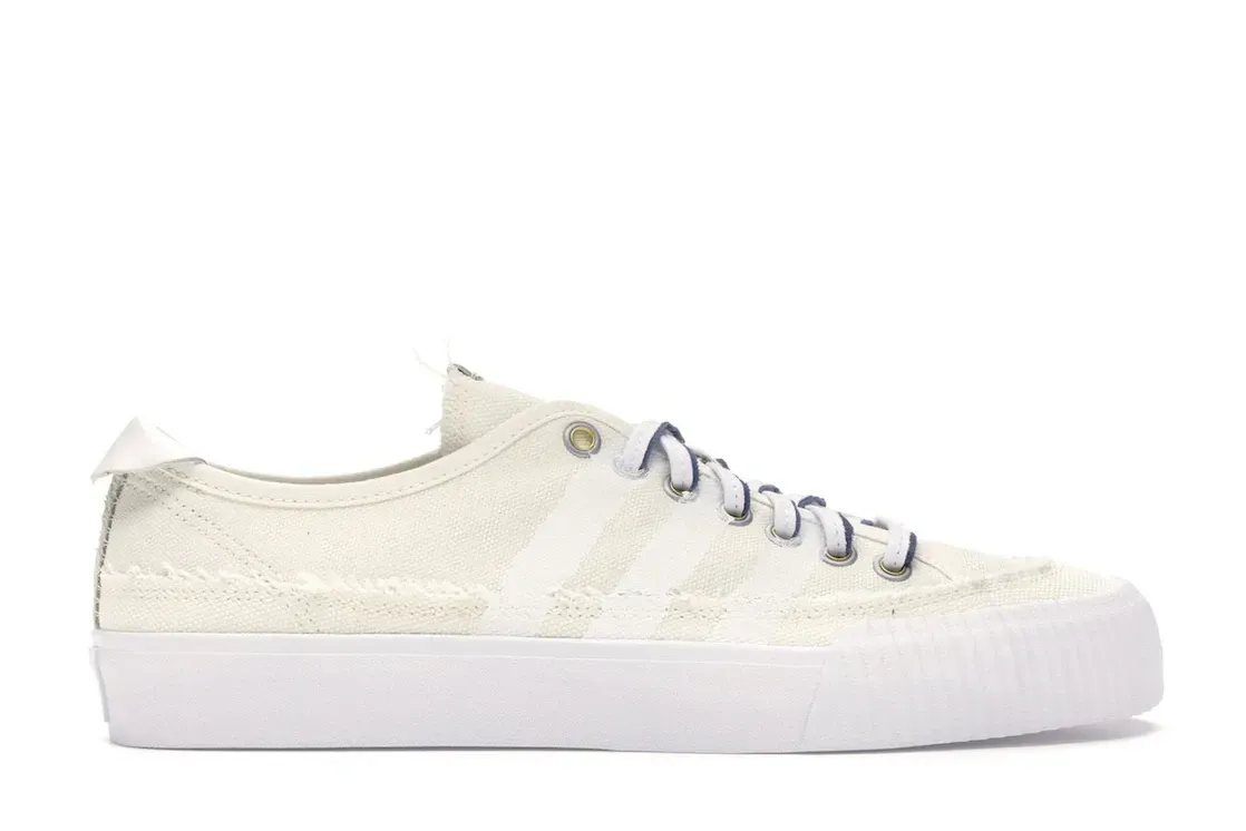 Фото № 1 с приближением к товару «‎adidas Nizza Donald Glover Off White»