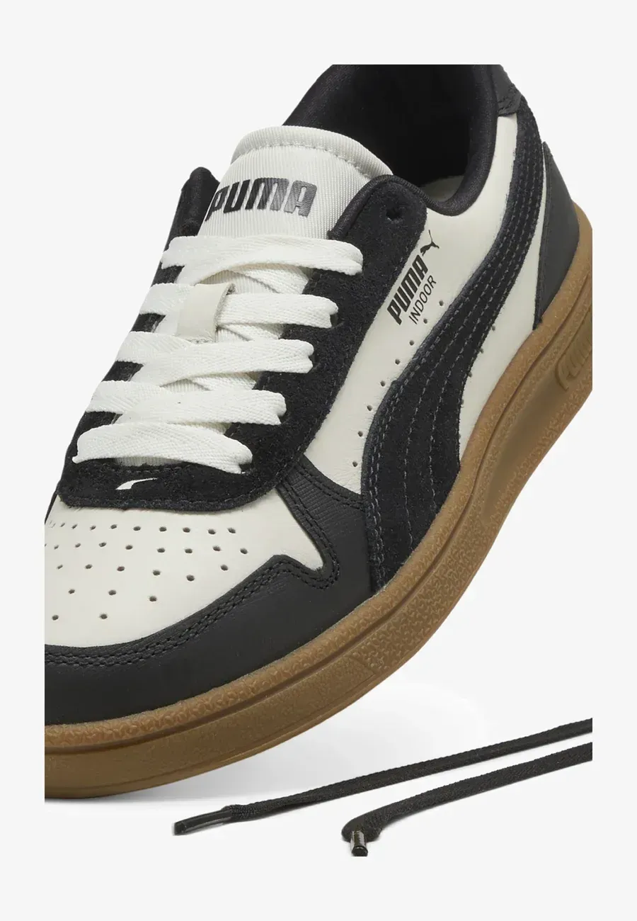 Фото № 4 с приближением к товару «‎Trainers»