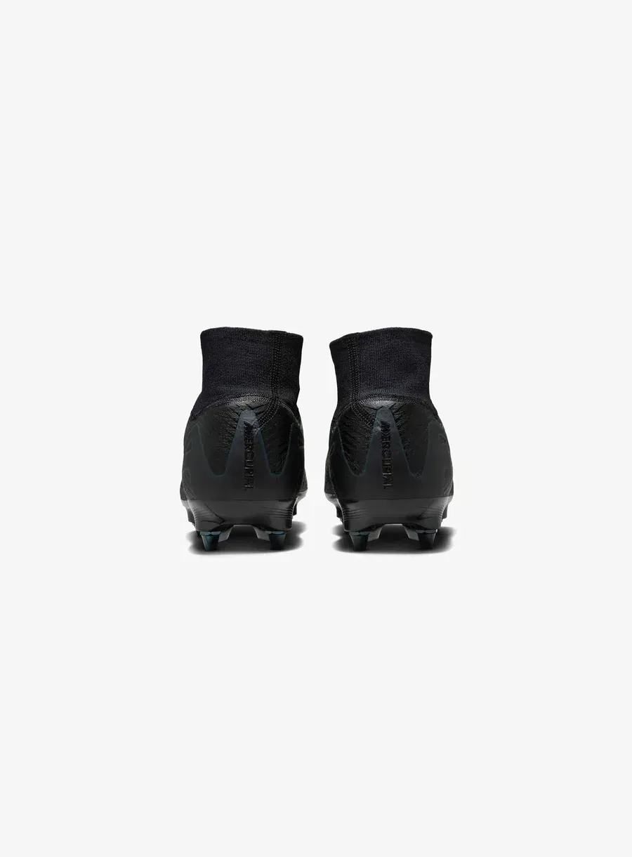 Фото № 4 с приближением к товару «‎Moulded stud football boots»