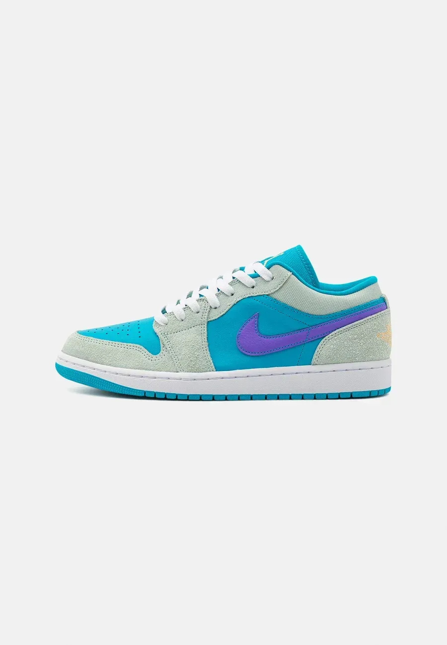 Фото № 1 с приближением к товару «‎AIR JORDAN 1 LOW SE»
